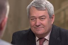 Trestně stíhaný premiér není odsouzený premiér, Babišovo obvinění překážkou není, tvrdí Filip