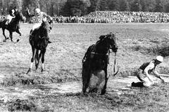 Velká pardubická - historický snímek