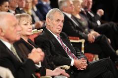 Zeman: Nemá smysl jmenovat jednoho premiéra za druhým, pokud by nebyla šance, že získá důvěru