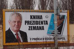 Miloš Zeman (ne)dělá žádnou kampaň, jak slíbil, jen občas někdo jiný něco provede