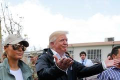 Americký prezident Donald Trump přiletěl na Portoriko