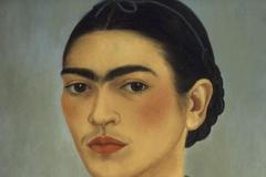 Frida Kahlo - Autoportrét s náhrdelníkem (1933)