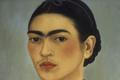 Frida Kahlo - Autoportrét s náhrdelníkem (1933)