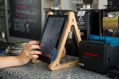 ilustrační fotografie, EET, elektronická evidence tržeb, restaurace, Praha, 2017