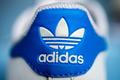 Adidas, logo, bota, ilustrační