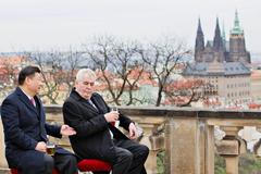 Fotogalerie k chystané grafice Zeman 2018 / Čínský prezident Si Ťin-pching a Miloš Zeman v Praze / 30. 3. 2016.