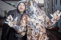 Divadlo pod Palmovkou - Něco za něco