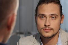 Bitcoiny jsou cool, investujte do nich ale jen to, co jste ochotní vyhodit z okna, říká Stroukal