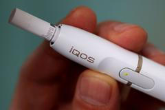 iqos elektronická cigareta kouření e-cigareta