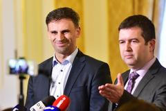 Jan Hamáček a Jiří Zimola po jednání s premiérem Andrejem Babišem.