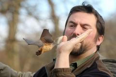 Vypouštění netopýrů ve Stromovce