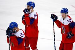 Smutní čeští hráči po porážce v zápase o 3. místo s Kanadou na ZOH 2018