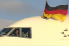 Přivezli 31 medailí. Davy fanoušků vítali německý olympijský tým ve Frankfurtu