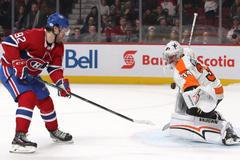 hokej, NHL 2017/2018, Montreal - Philadelphia, Jonathan Drouin, Petr Mrázek