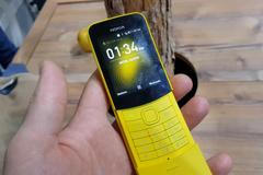 Legendární telefon od Nokie se vrací. Banán je lehký a podporuje LTE