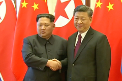 Kim Čong-un byl u čínského prezidenta Si Ťin-pchinga. Mluvil o bezjaderné Severní Koreji