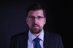 Policie má přistupovat k Babišovi stejně jako v případě nejposlednějšího skladníka, tvrdí advokát