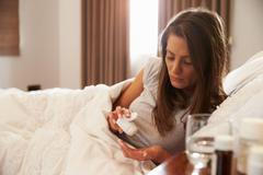 Ilustrační fotografie, nemoc, léky, nemocenská, 2018