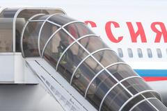 Ruští diplomaté, vyhoštění z Británie kvůli kauze Skripal, v úterý odletěli do Moskvy speciálem.