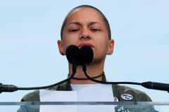 Studentské demonstrace za zpřísnění držení zbraní