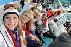 ZOH: Biatlonistky podporují české hokejisty