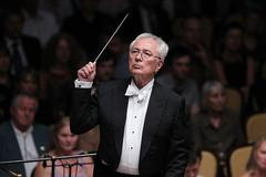 Dirigent Libor Pešek