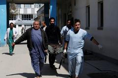 Útok sebevražedného atentátníka v Kábulu.