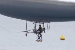 Záběry jako ze Zemanova filmu. Francouz chce v balonu s pedály přeletět Středozemní moře