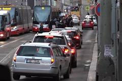 Komentář: Praha je naprosto nemoderní. Kvůli nelogickým opravám je věčně ucpaná a plná uzavírek