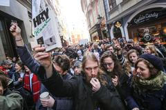 Studentská výstražná stávka Vyjdi ven! - zpovědi studentů, protesty u DAMU a u Národního divadla