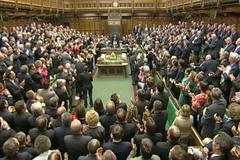 V Dolní sněmovně sklidila poslední premiérská řeč Tonyho Blaira potlesk ve stoje