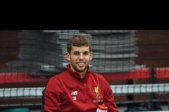 Obránce Liverpoolu Jon Flanagan