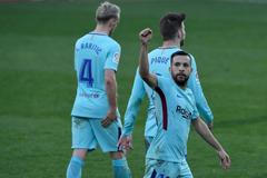 Jordi Alba slaví branku Barcelony