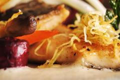 Jak doladíte maso křehkého sumce? Třeba omáčkou ze šalotky