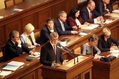 ŽIVĚ: Podpoří některá ze stran Babišovu vládu? Sledujte brífinky před schůzí Poslanecké sněmovny