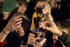 Foto: Ve Francii přivítali nový ročník vína Beaujolais