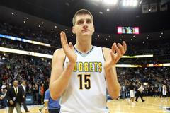 Srbský basketbalista Denveru Nikola Jokič