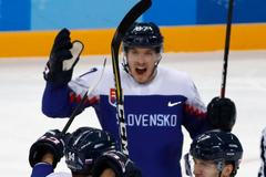 ZOH 2018, Rusko-Slovensko: Peter Čerešňák (14) slaví gól na 3:2