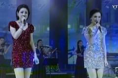 Záběry z vystoupení skupiny Moranbong. Členky vybírá osobně Kim Čong-un