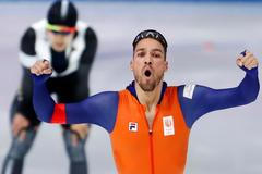 Kjeld Nuis slaví olympijské zlato na 1500 m