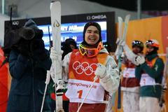 Mikael Kingsbury v závodě boulí na ZOH 2018