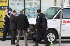 Řidič dodávky najel do lidí v Torontu