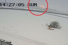 Pád letadla v Rusku zachytily CCTV kamery