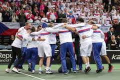 České tenistky postupují do dalšího kola Fed Cupu.