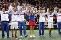 České tenistky postupují do dalšího kola Fed Cupu.