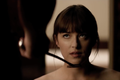 Dakota Johnsonová ve filmu 50 odstínů svobody.
