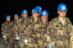 Praha společně se záchranáři v noci na neděli cvičili stavbu protipovodňových zdí