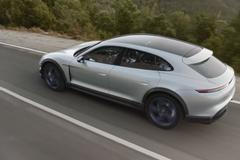 Jaguar, VW a Porsche vyzývají Teslu na souboj