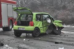 Sněžení komplikuje dopravu na Moravě. Řidiči nezvládají zhoršenou sjízdnost