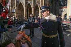 Inaugurace prezidenta Miloše Zemana - dění před Hradem, protesty i oslavy